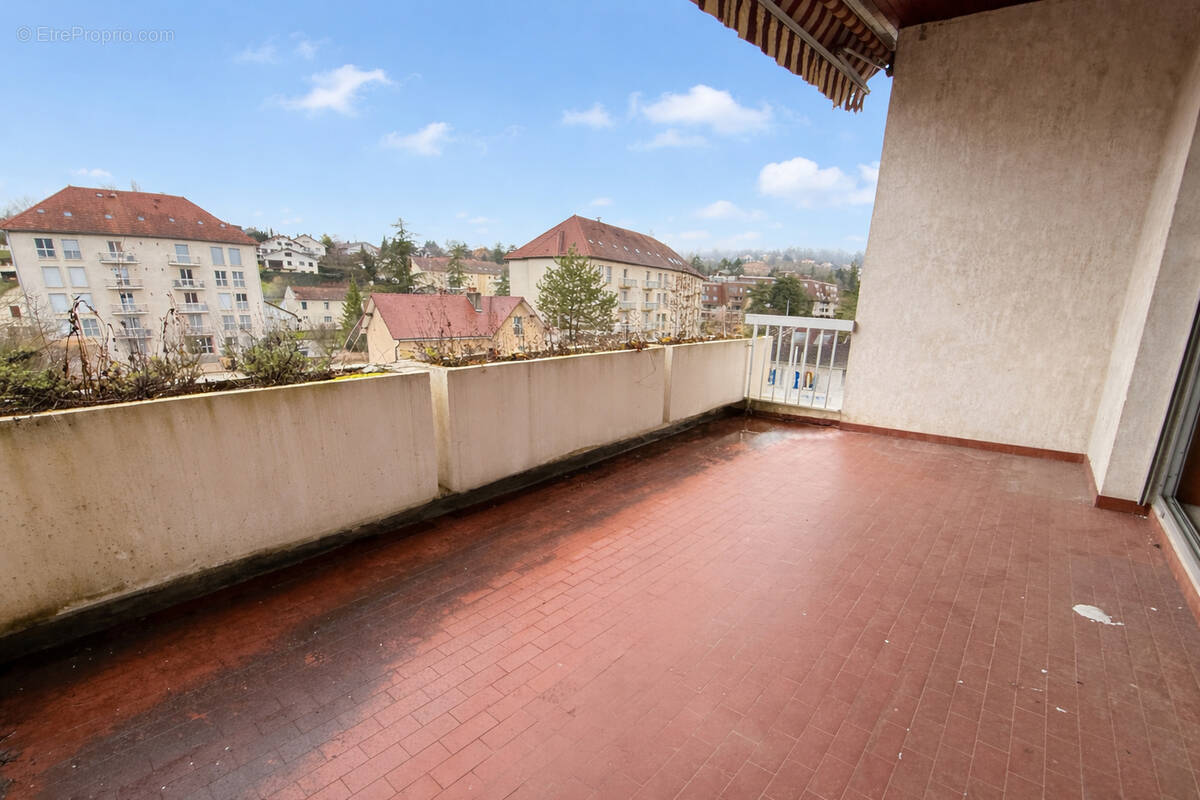 Appartement à LONS-LE-SAUNIER