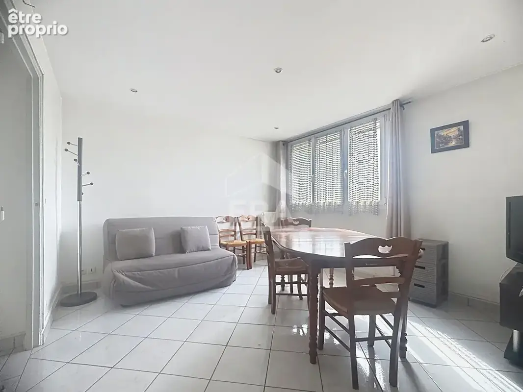 Appartement à FONTENAY-SOUS-BOIS