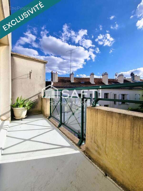 Photo 2 - Appartement à LE KREMLIN-BICETRE