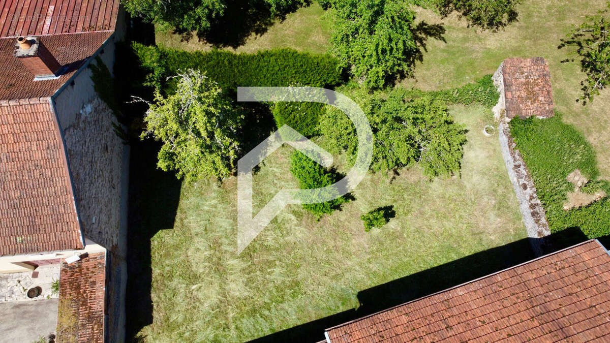 Maison rénovée située à Vesvres-sous-Chalancey 135 m² - photo 14