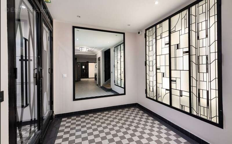 Appartement à PARIS-2E