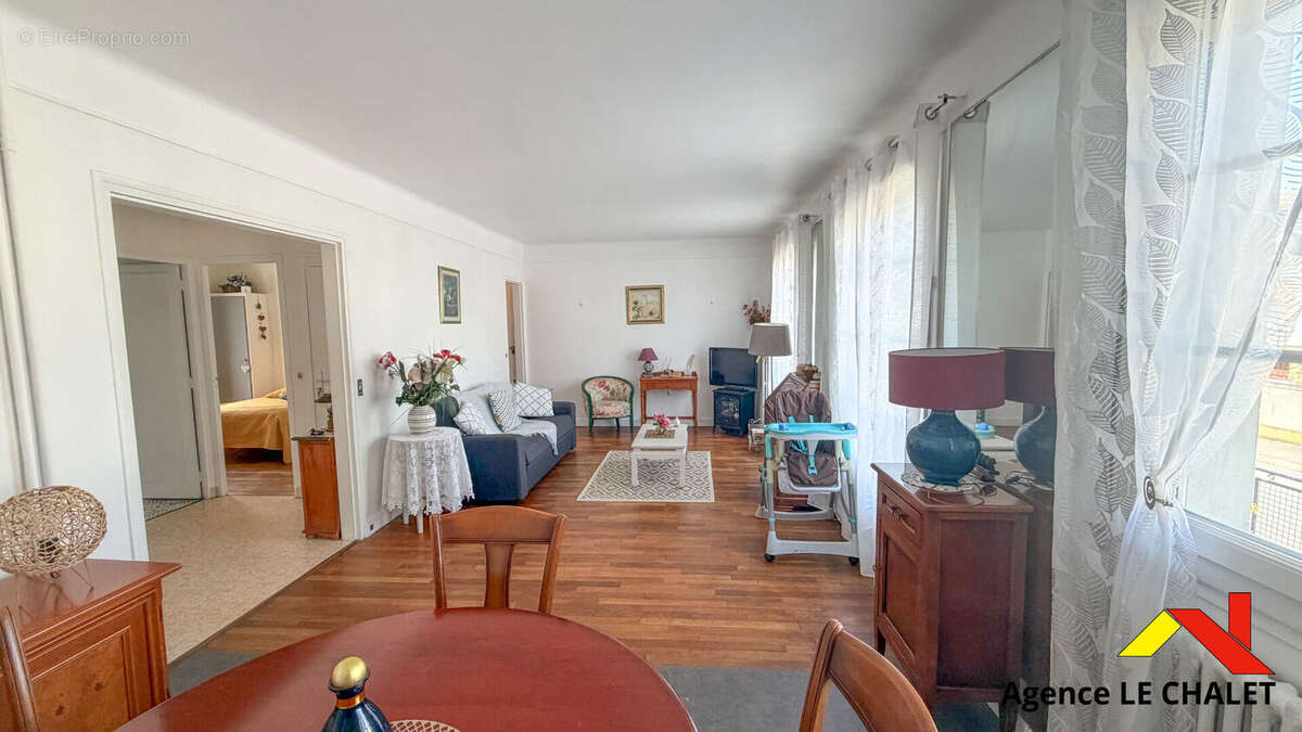 Ablon-sur-Seine Centre Maison familiale 6 pièces de 100 m², 4 chambres et grand jardin - photo 2