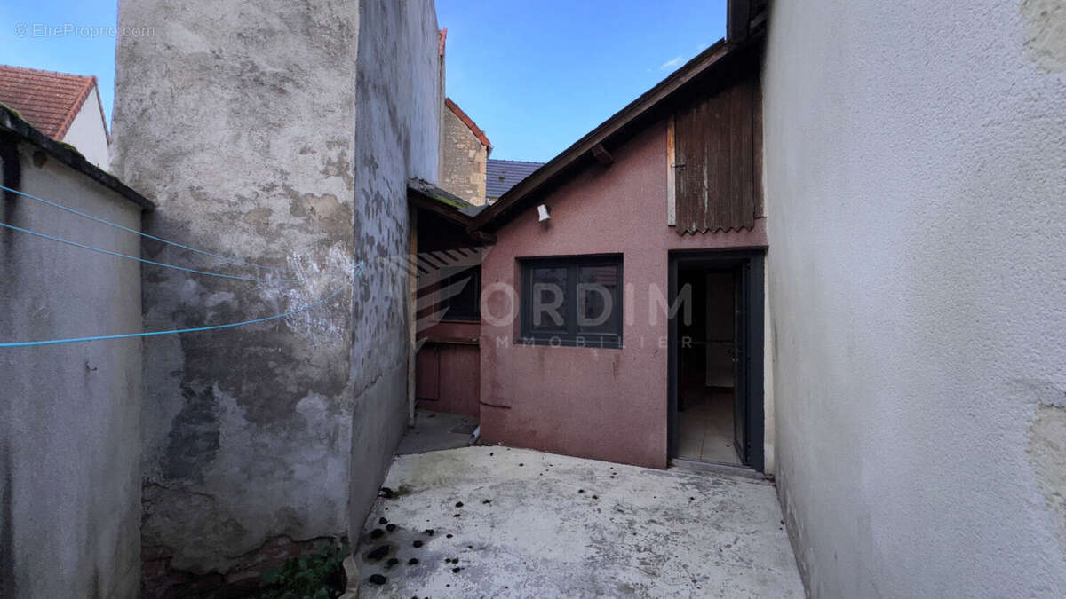 Maison à POUGUES-LES-EAUX