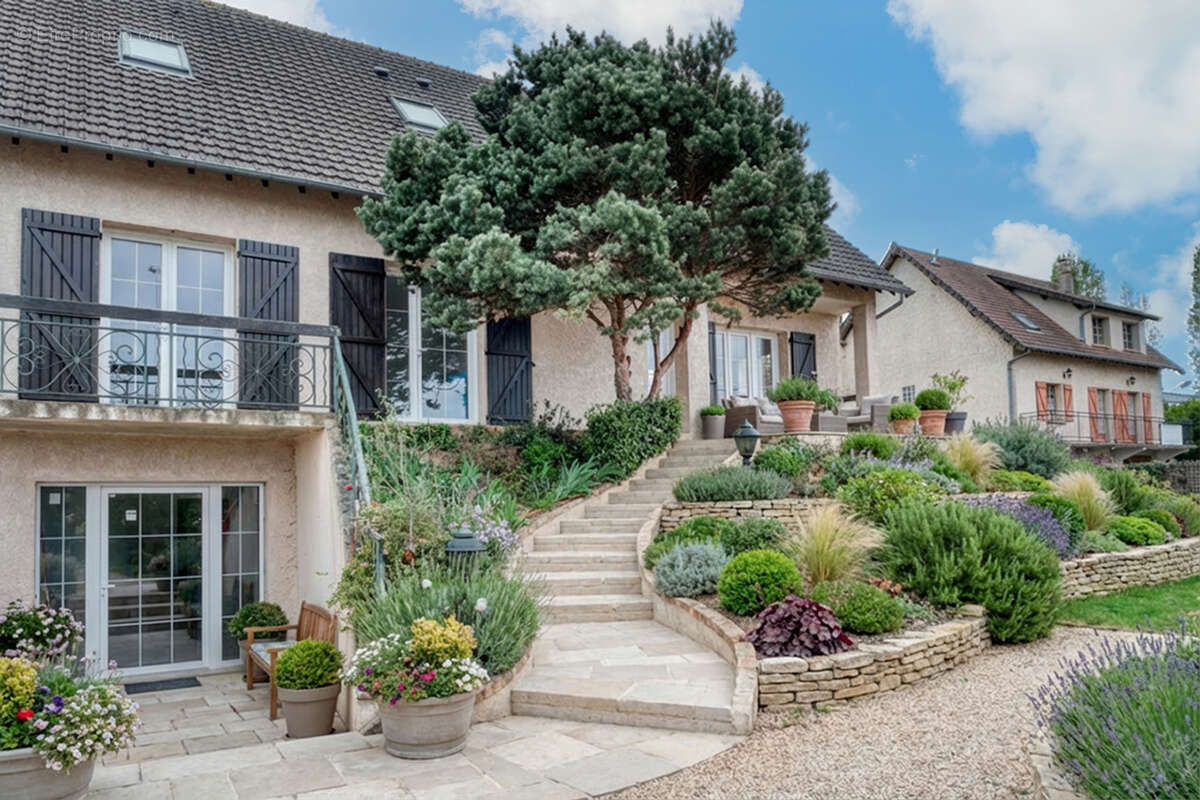 Appartement à LIMOURS