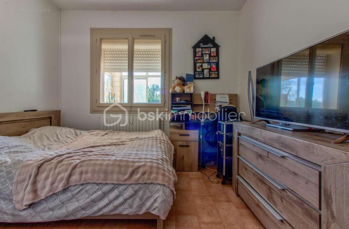 Maison à MONTELIMAR