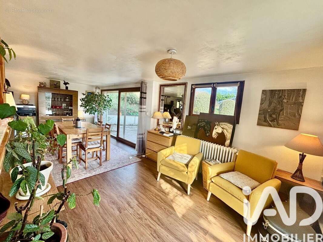 Photo 2 - Maison à LE TREMBLOIS