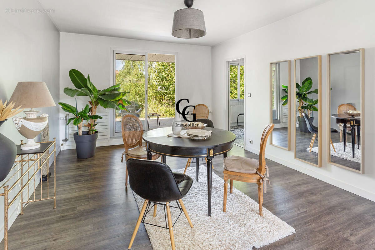 Maison à SAINT-SEBASTIEN-SUR-LOIRE