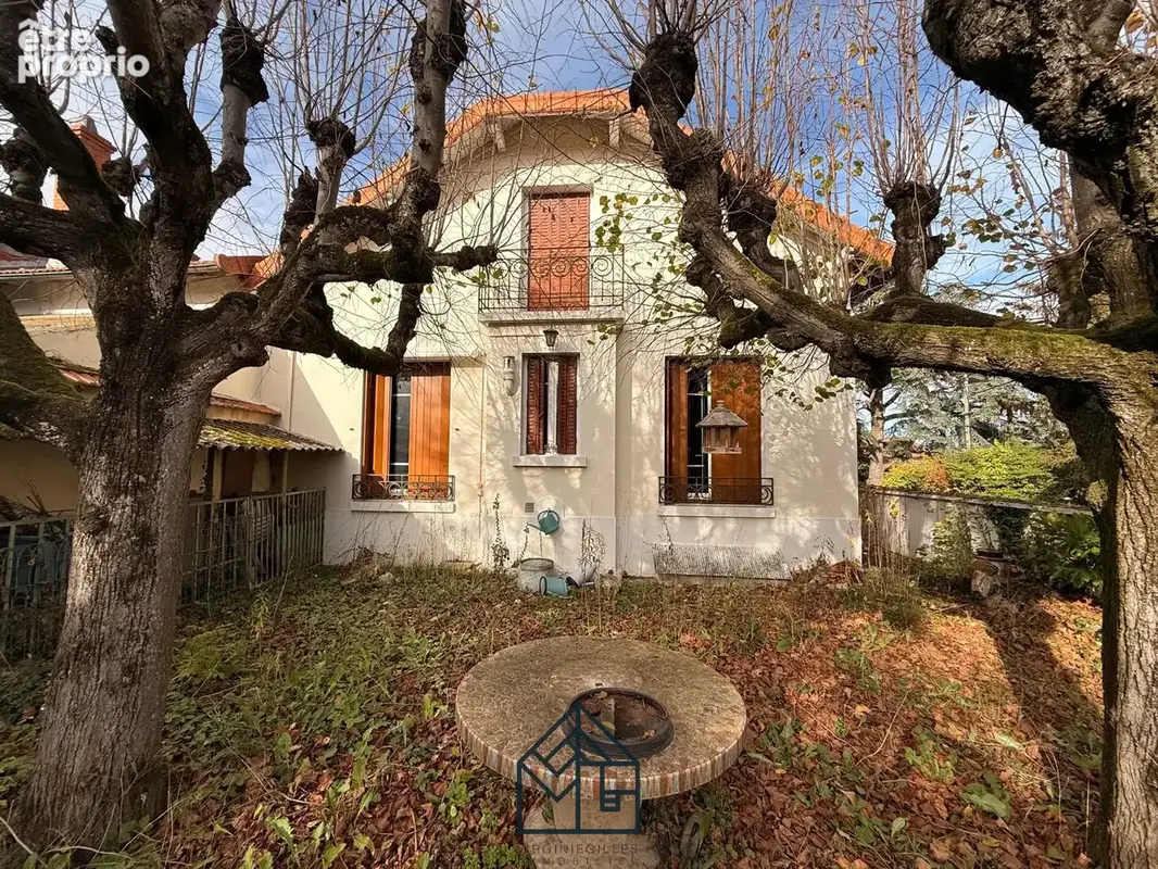 Riorges - rue marechal foch - maison des annees 30 a renover - photo 15