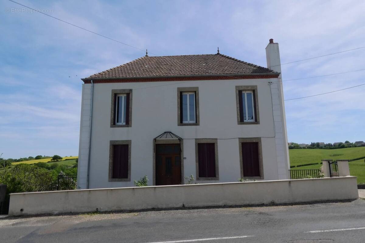 Maison à LE CREUSOT