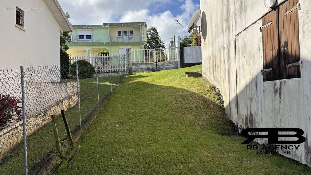 Maison à LA TRINITE