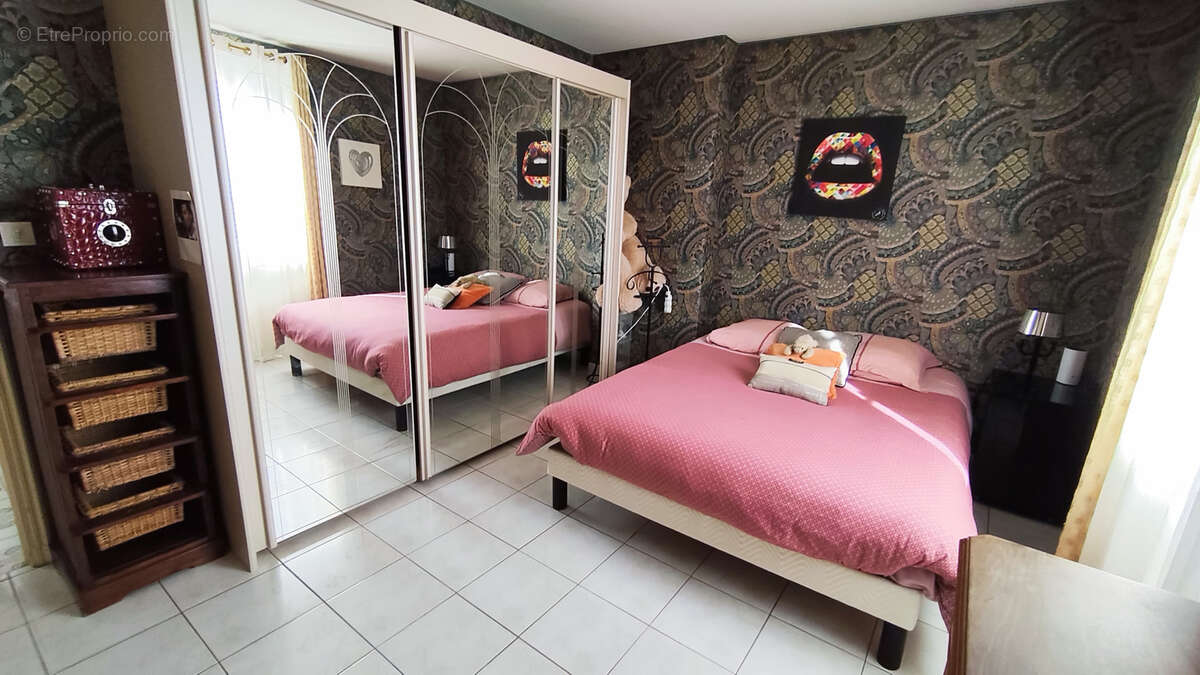 Maison à SAINT-MARTIN-DE-VALGALGUES