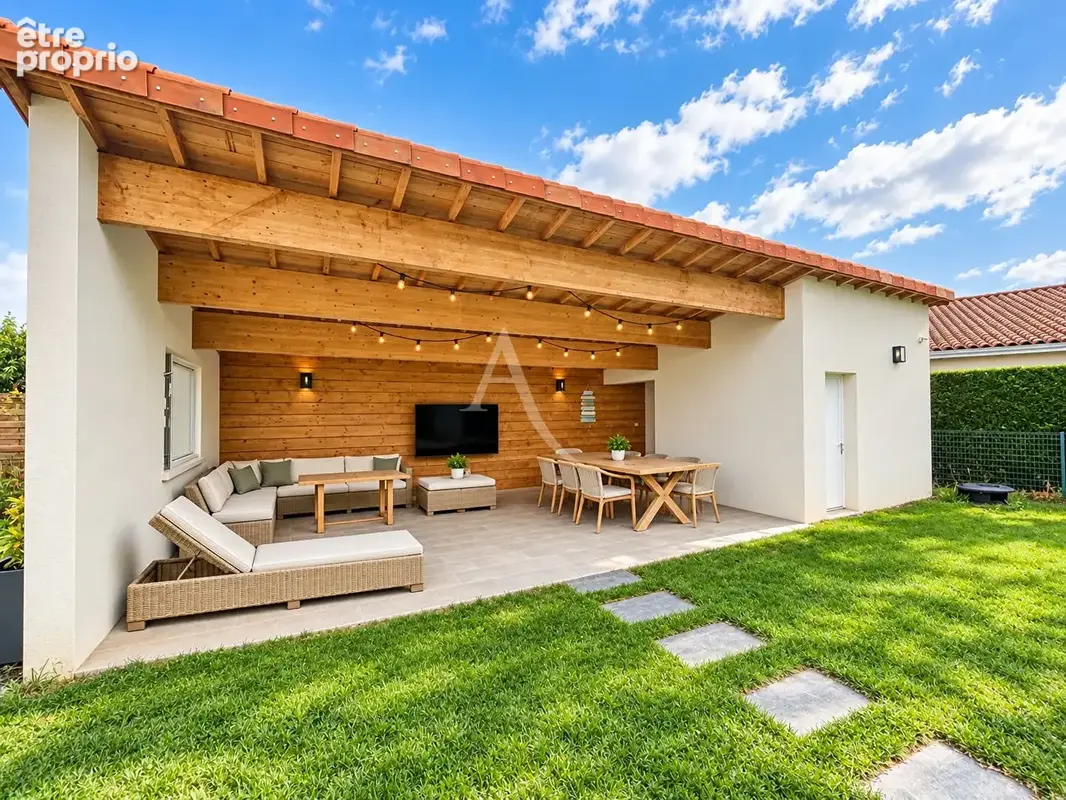 Montamisé - Maison familiale avec piscine, jardin et prestations complètes - photo 7