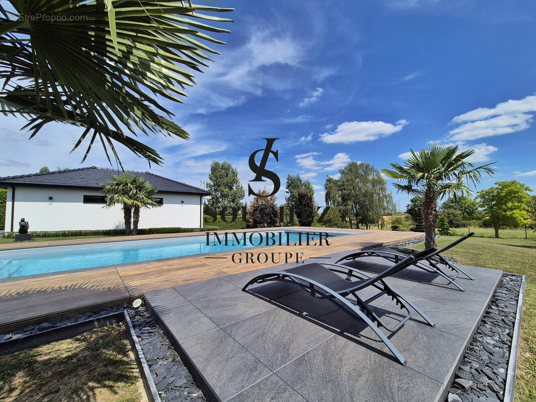 Maison 265 m² à Bouvigny-Boyeffles  - photo 3