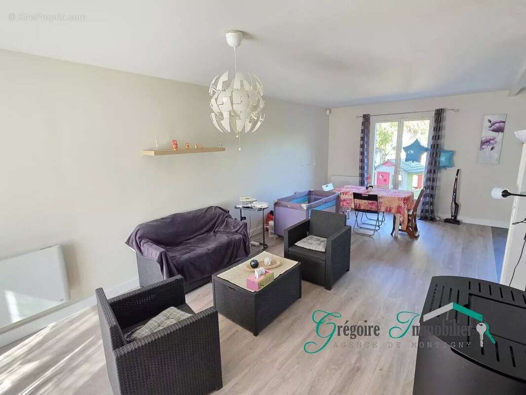 Maison à LA GENEVRAYE