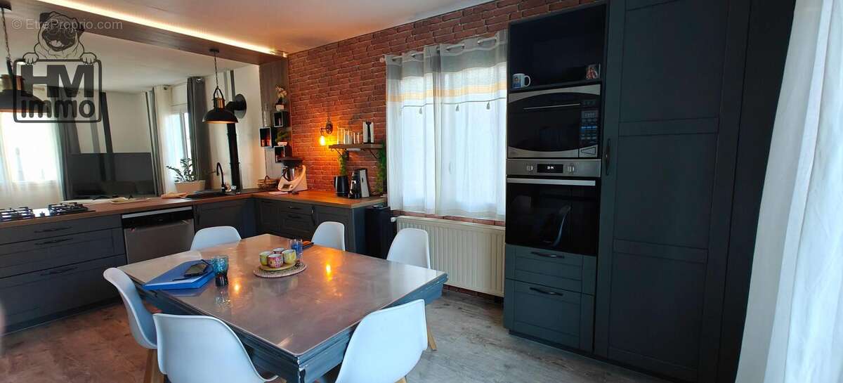 n°1 - Maison à THIVIERS