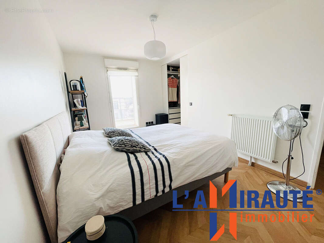 Appartement à SARTROUVILLE