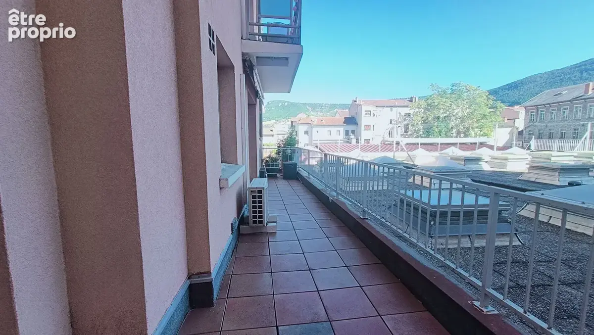 Appartement Millau T2 avec ascenseur et cave - résidence proche de toutes commodités - photo 4