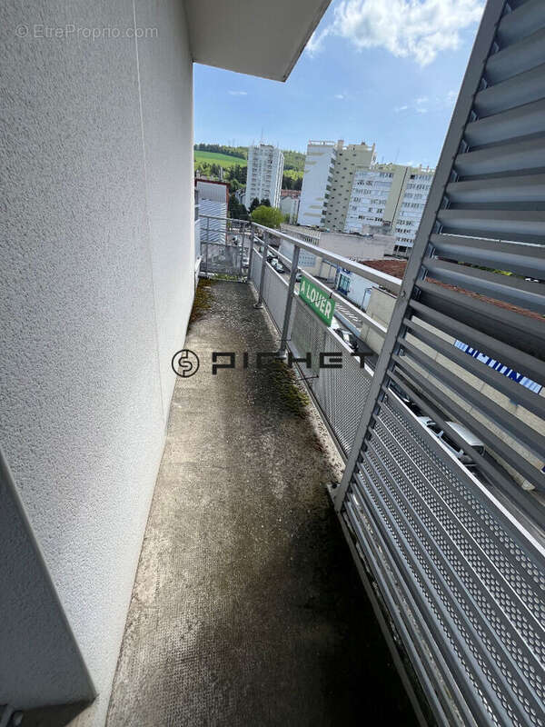 Appartement à SAINT-ETIENNE