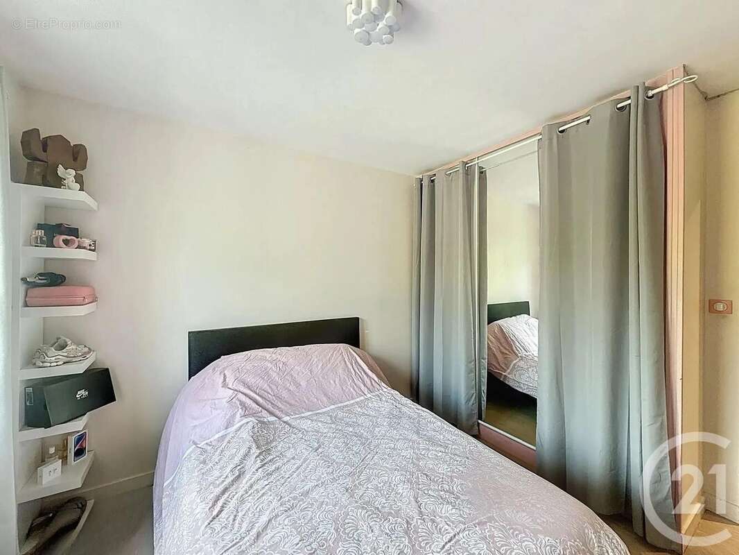 Maison à YVOY-LE-MARRON