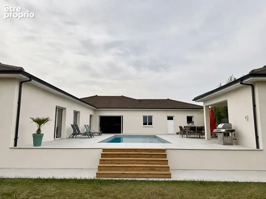 Photo Maison à Villette-D'anthon au prix de 849 000€