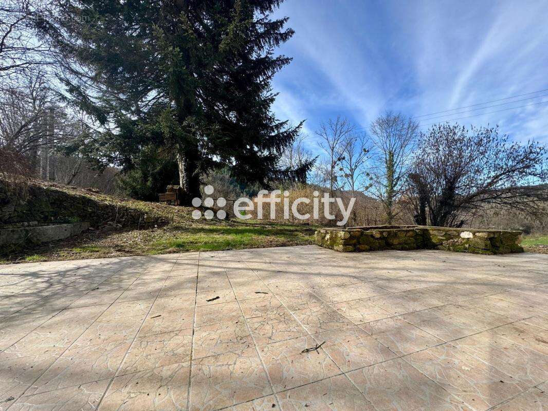 Maison 178 m² à Thiers  - photo 10