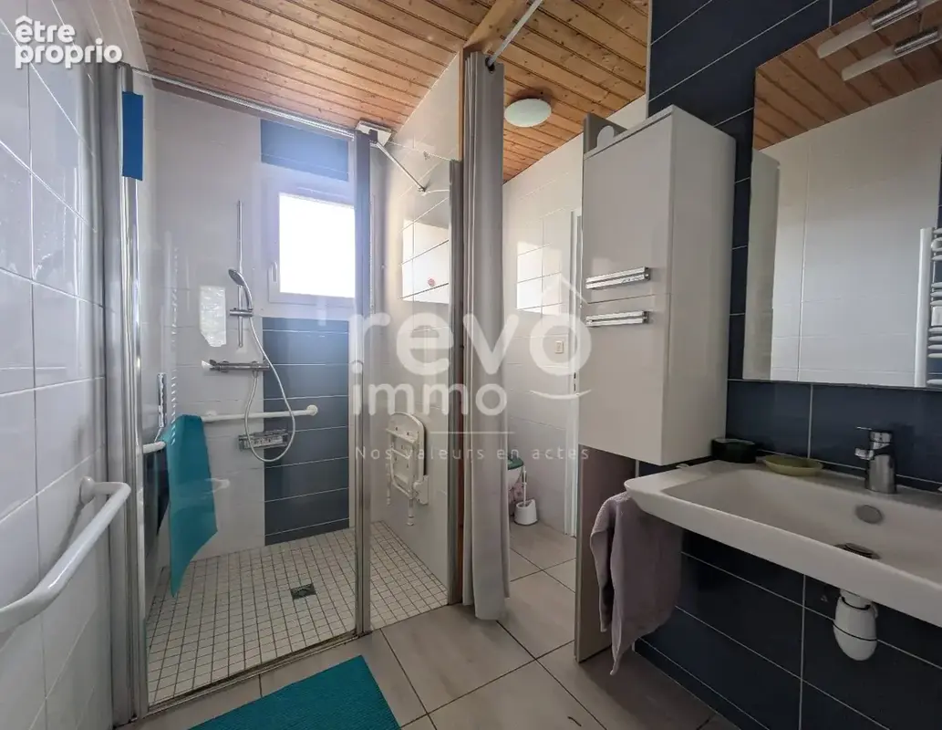 Maison familiale de 90m² habitable avec hangar de 440m² - photo 8