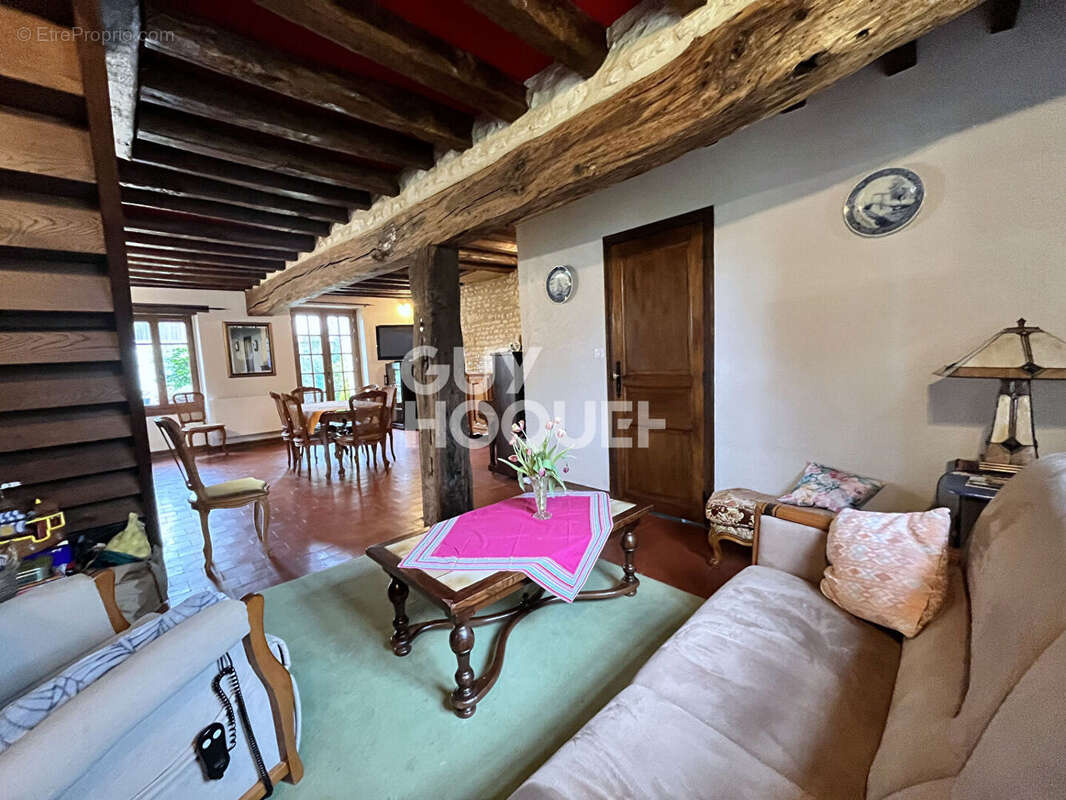 Maison à CHEMILLY-SUR-YONNE