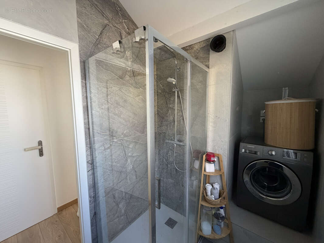 Maison à PEILLONNEX