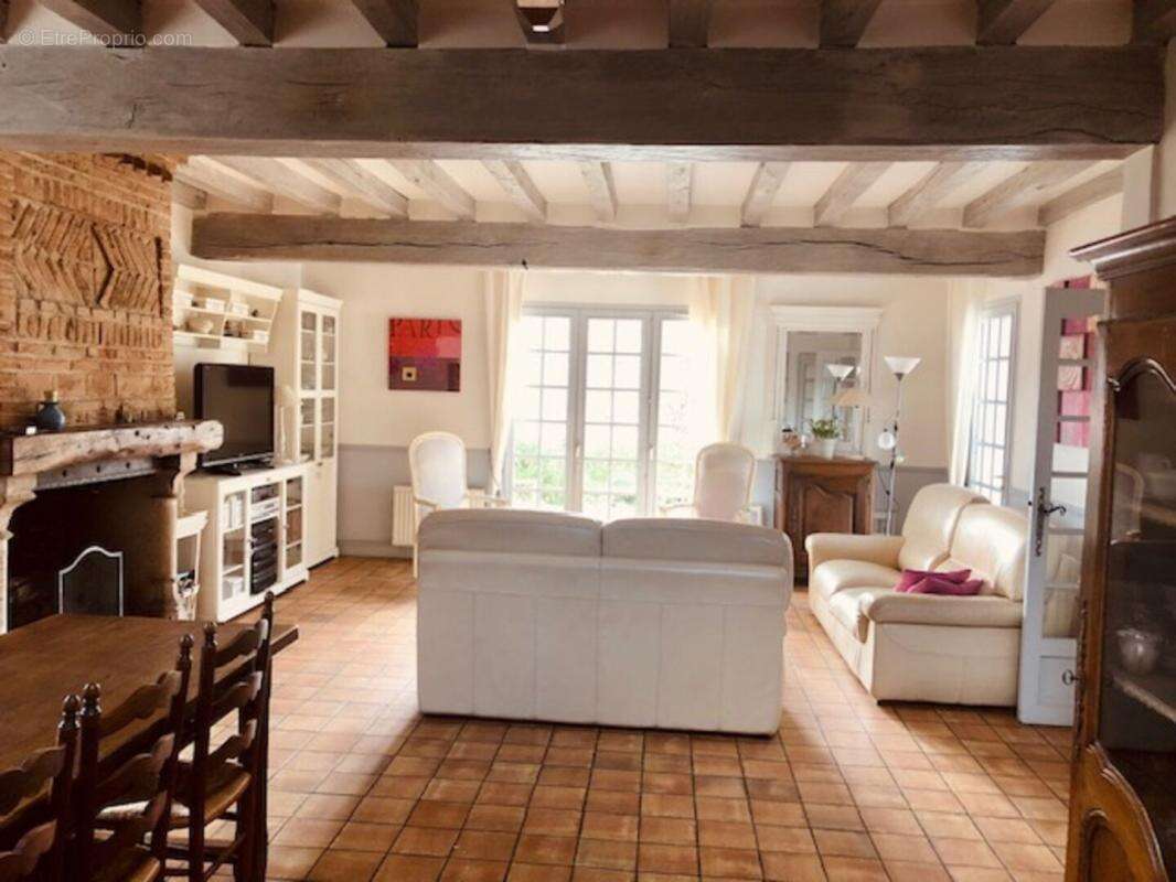 Maison à NOTRE-DAME-DE-GRAVENCHON