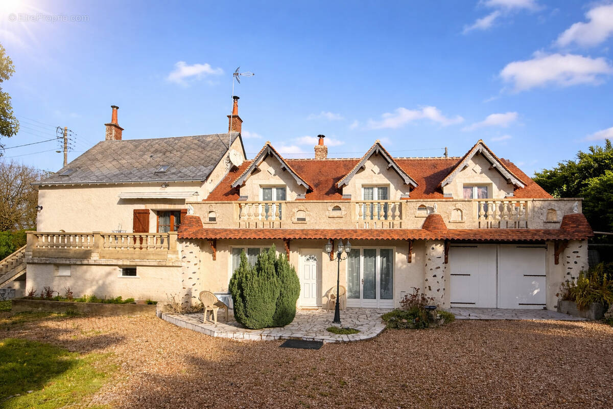 Maison à LIMERAY