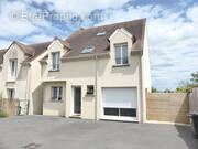 Appartement à COURSON-MONTELOUP