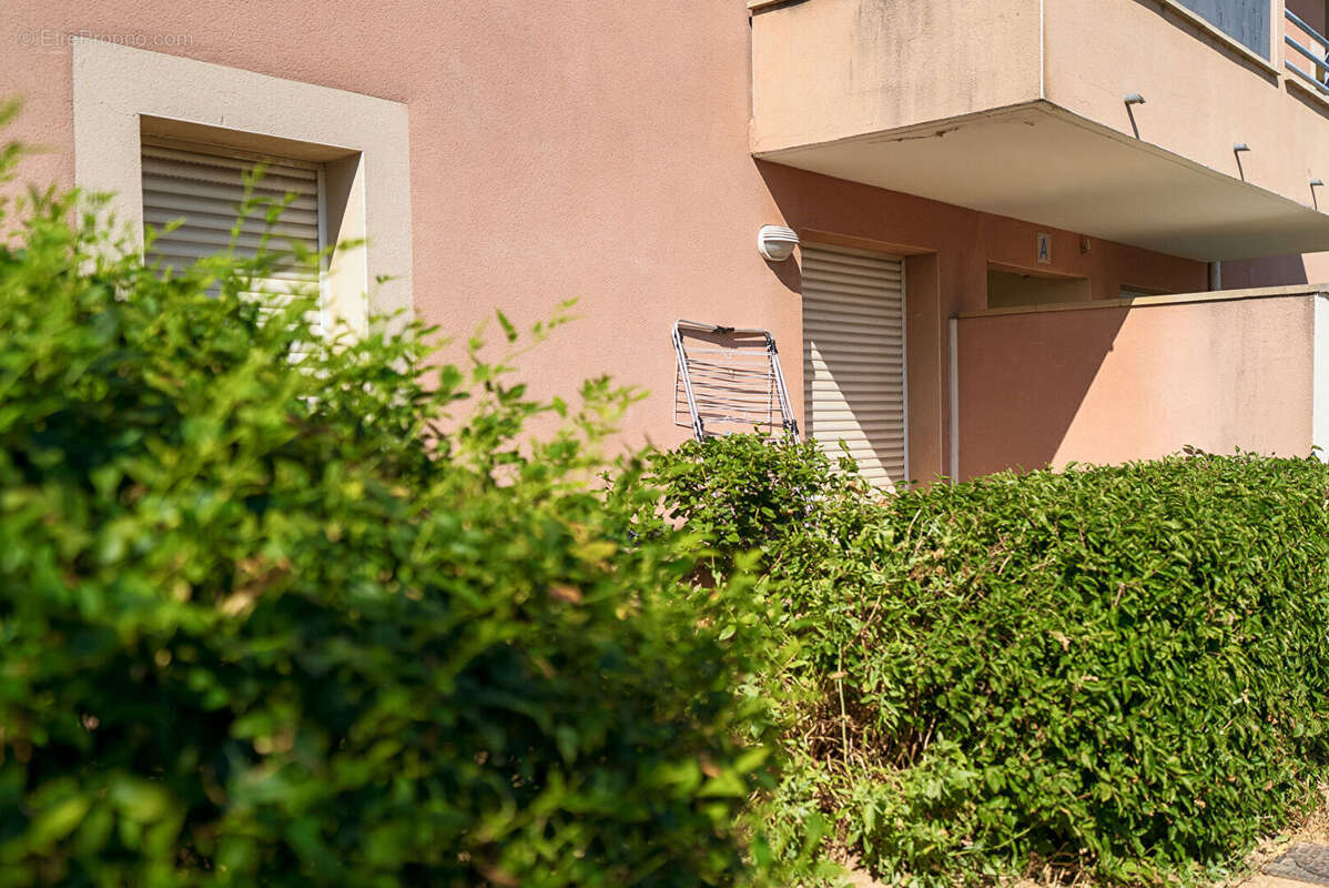 CARCASSONNE - PERIPHERIE Appartement T2 45m² avec terrasse et place de parking privative - photo 6
