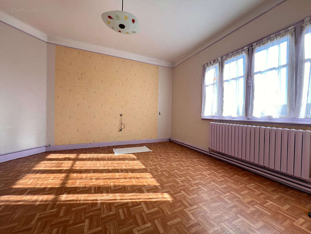 Maison à SAINT-NICOLAS-DE-PORT