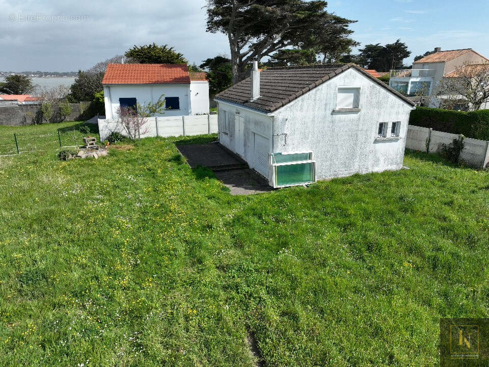 Terrain à LA PLAINE-SUR-MER