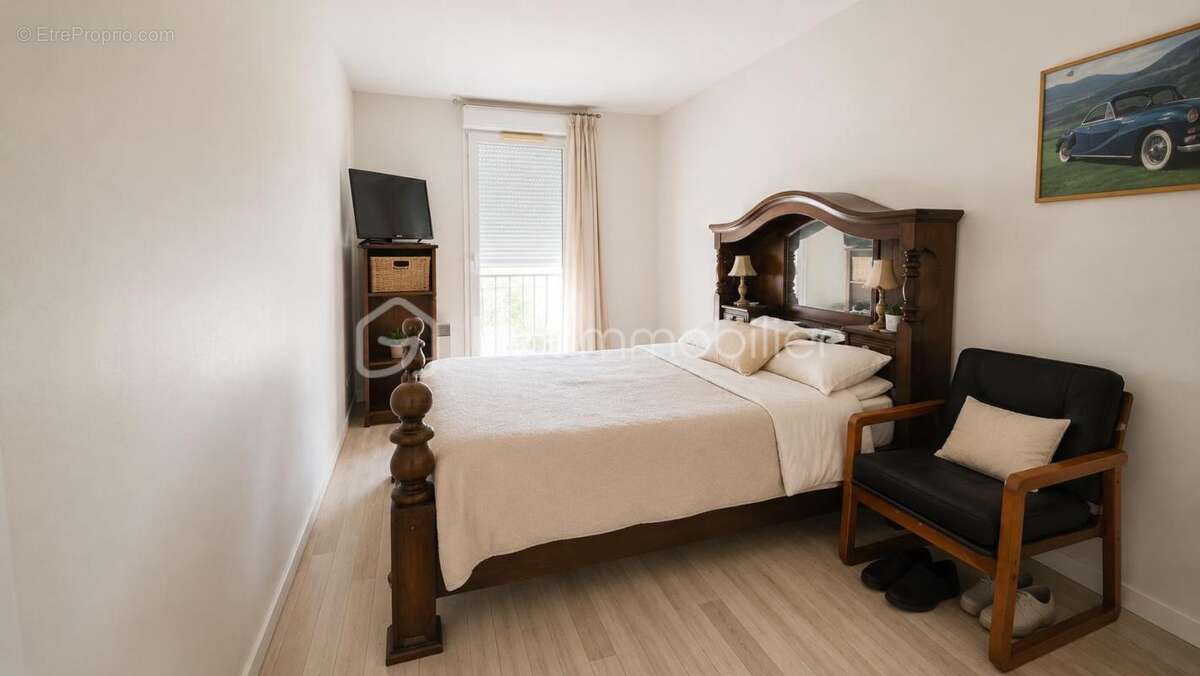 Appartement à SAINTRY-SUR-SEINE
