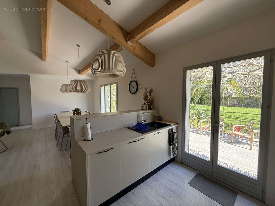 Maison à LA CALMETTE