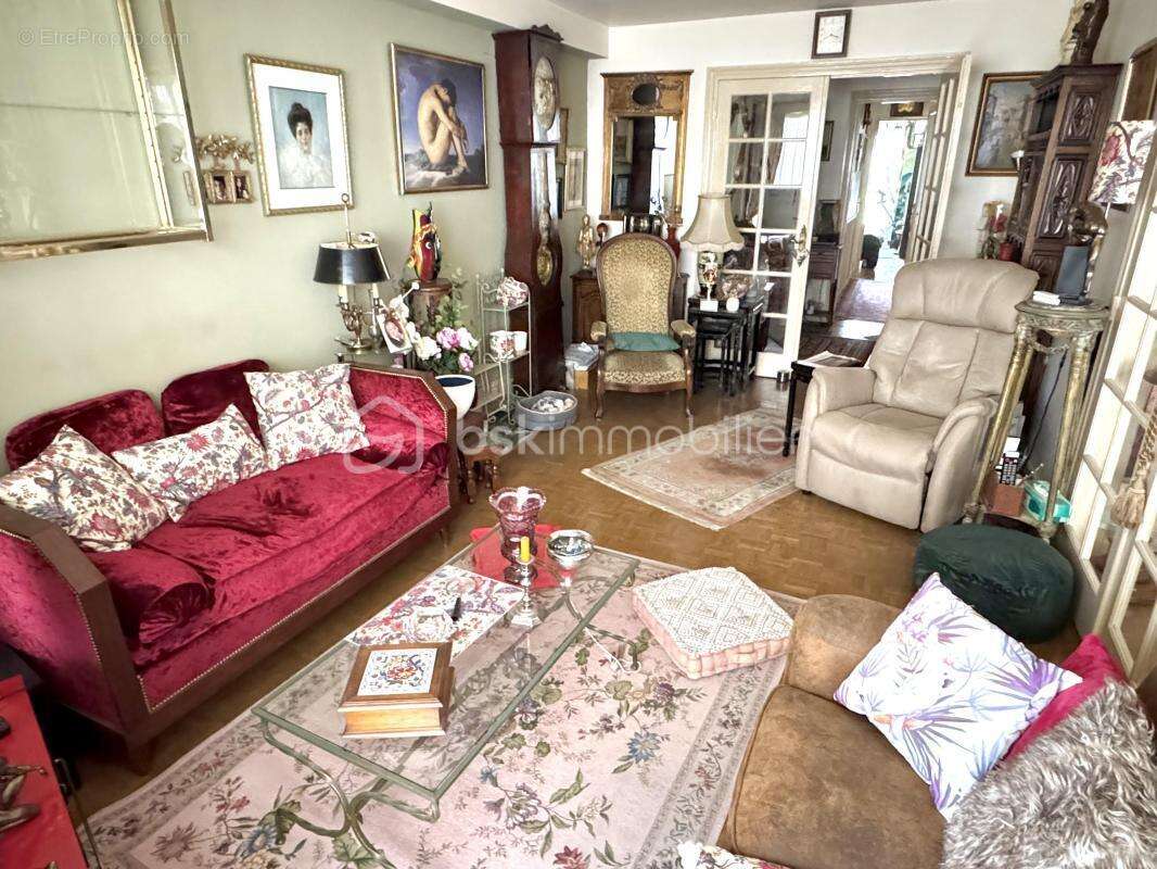 Appartement à PARIS-10E