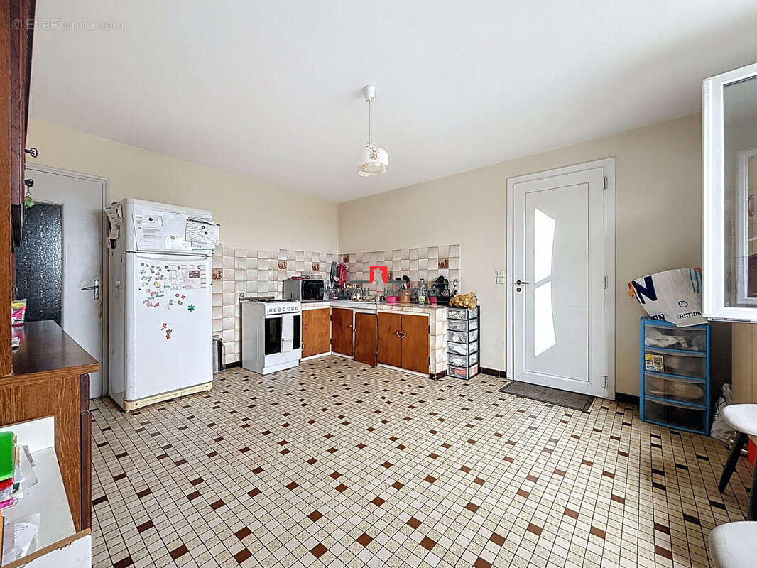 Maison 117 m² à Pleine-Selve  - photo 2