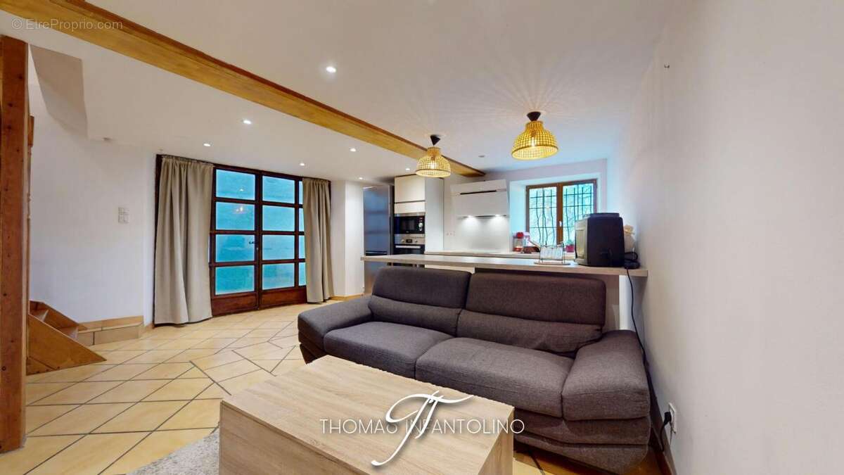 En exclusivite - alairac - maison de village - 1 chambre - 1 salle d'eau - climatisation - photo 3