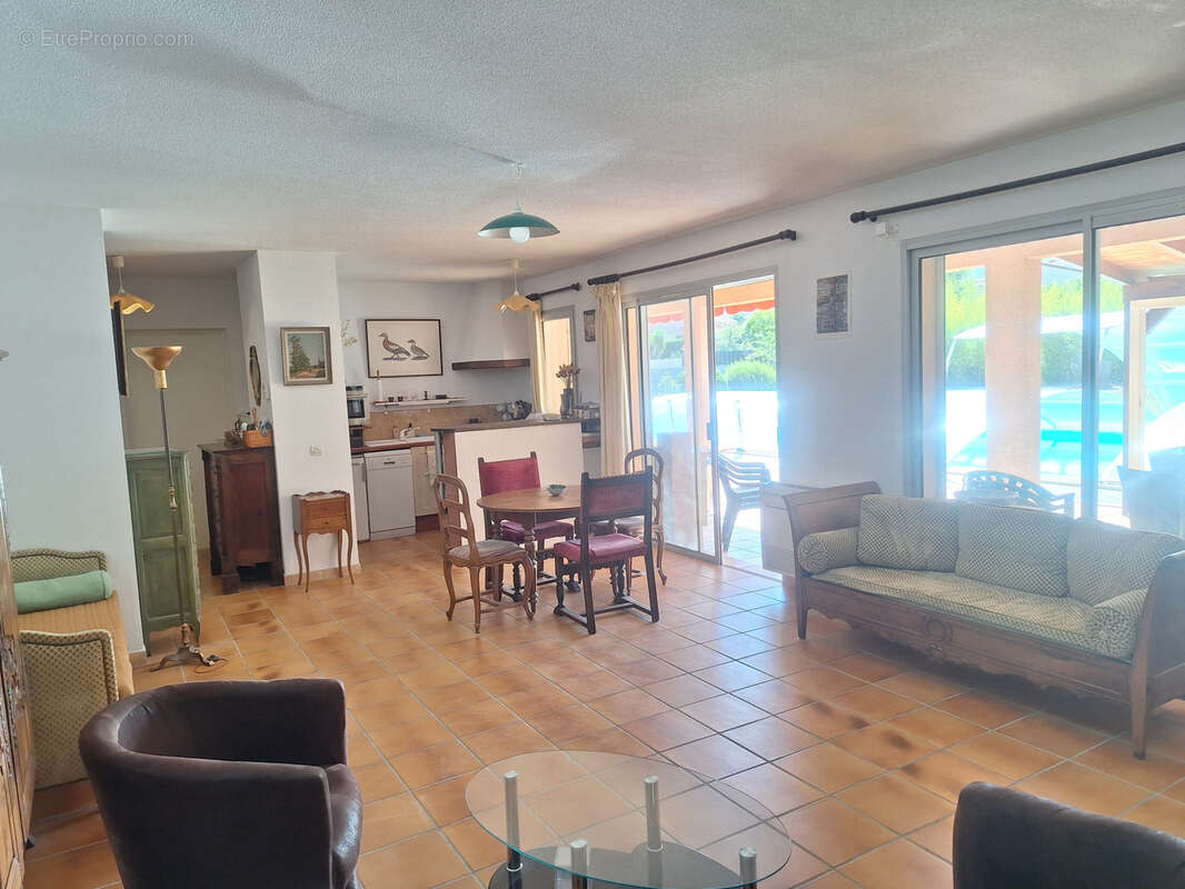 Maison à LAROQUE-DES-ALBERES