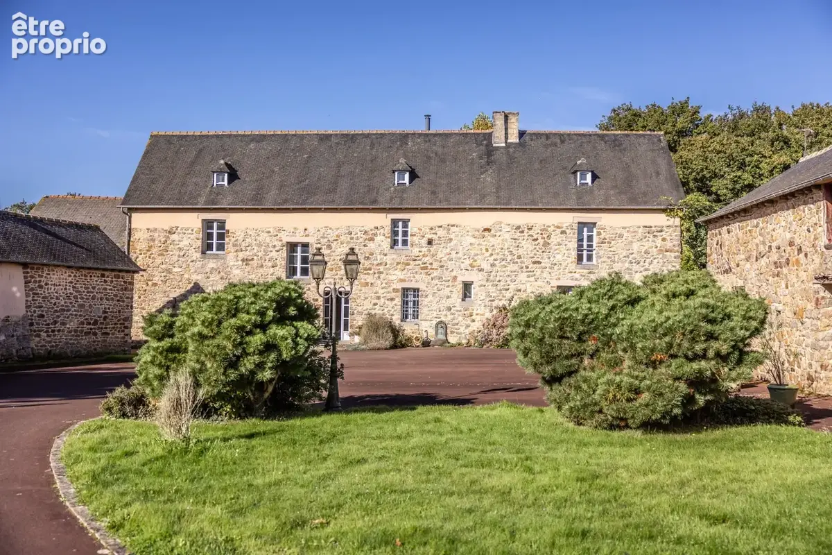 Dpt Ille et Vilaine (35), à vendre SAINT PERN propriete P6 de 228,5 m² - Terrain de 5 218,00 m² - photo 2