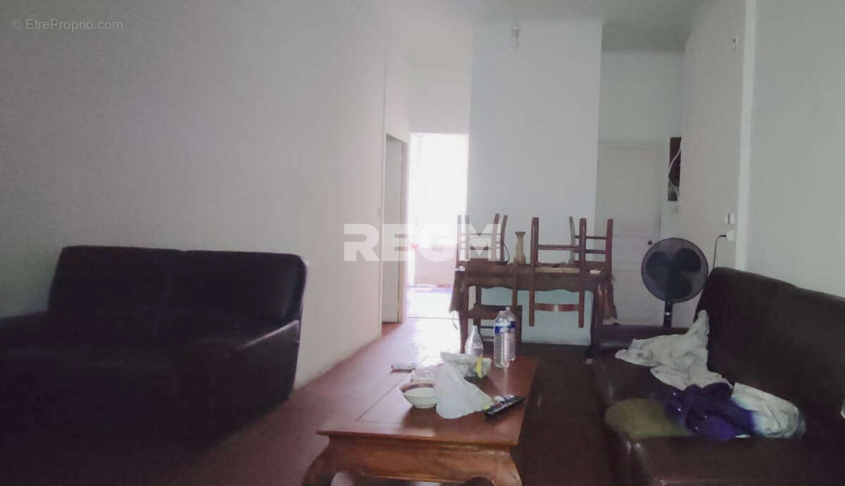 Appartement à MARSEILLE-3E