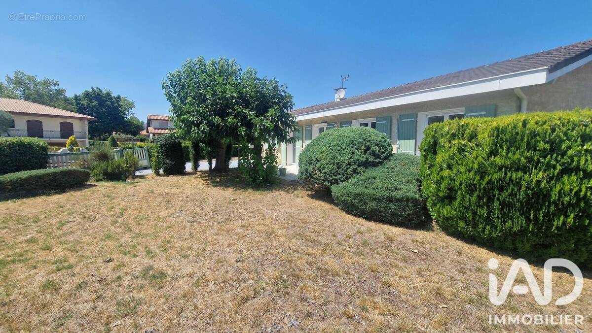 Photo 1 - Maison à BLANQUEFORT
