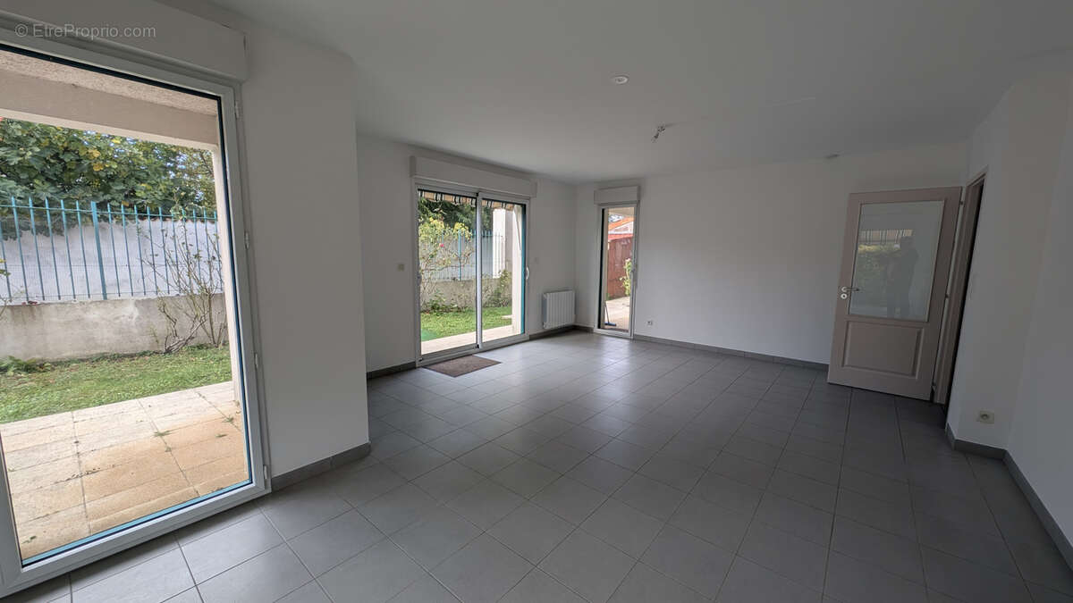 Appartement à AYTRE