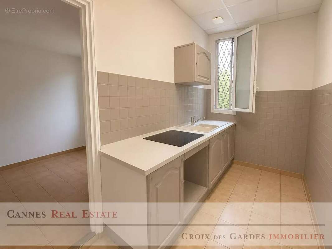 CANNES – Maison de ville de charme à deux pas du centre-ville - photo 8