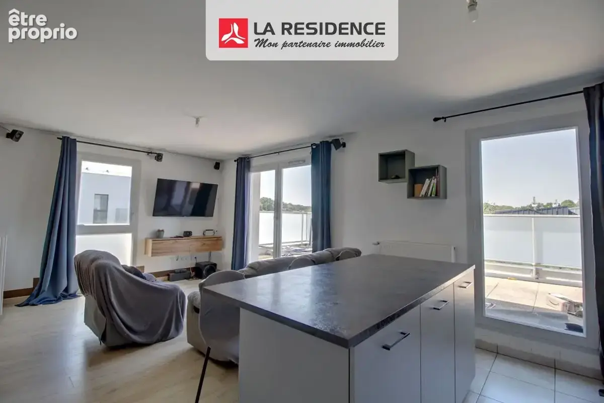 Appartement 4 pièces 76 m² à vendre à Cergy (95800) - photo 2