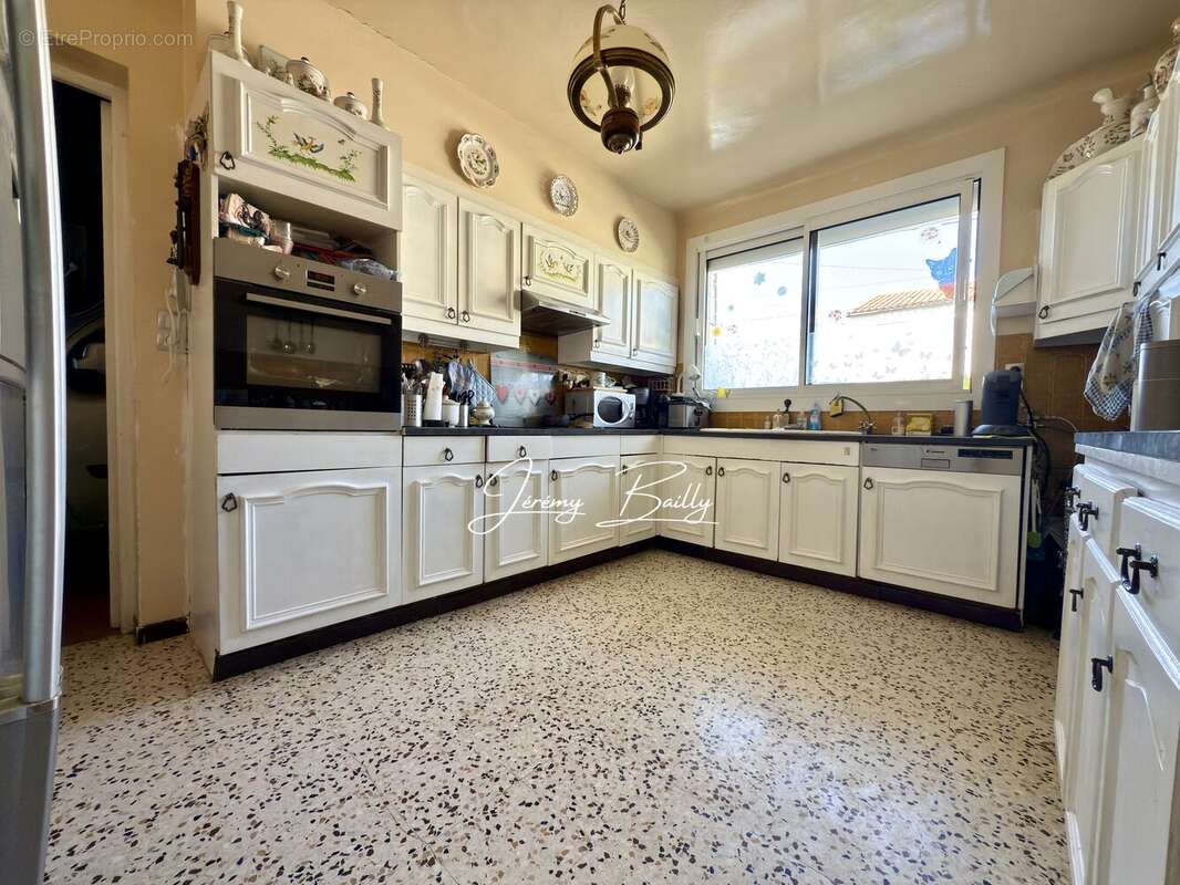 Maison à SAINT-ESTEVE