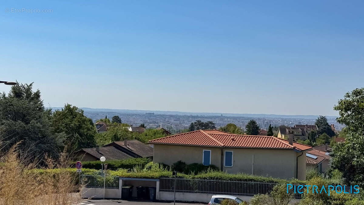 Appartement 70 m² à Caluire-Et-Cuire  - photo 6