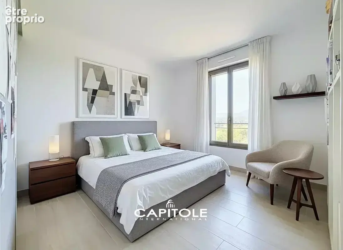 Antibes – Appartement d’exception 4 pièces de 159 m² en dernier étage – Vue mer et montagnes – Grande terrasse – Piscine – Doubl - photo 20