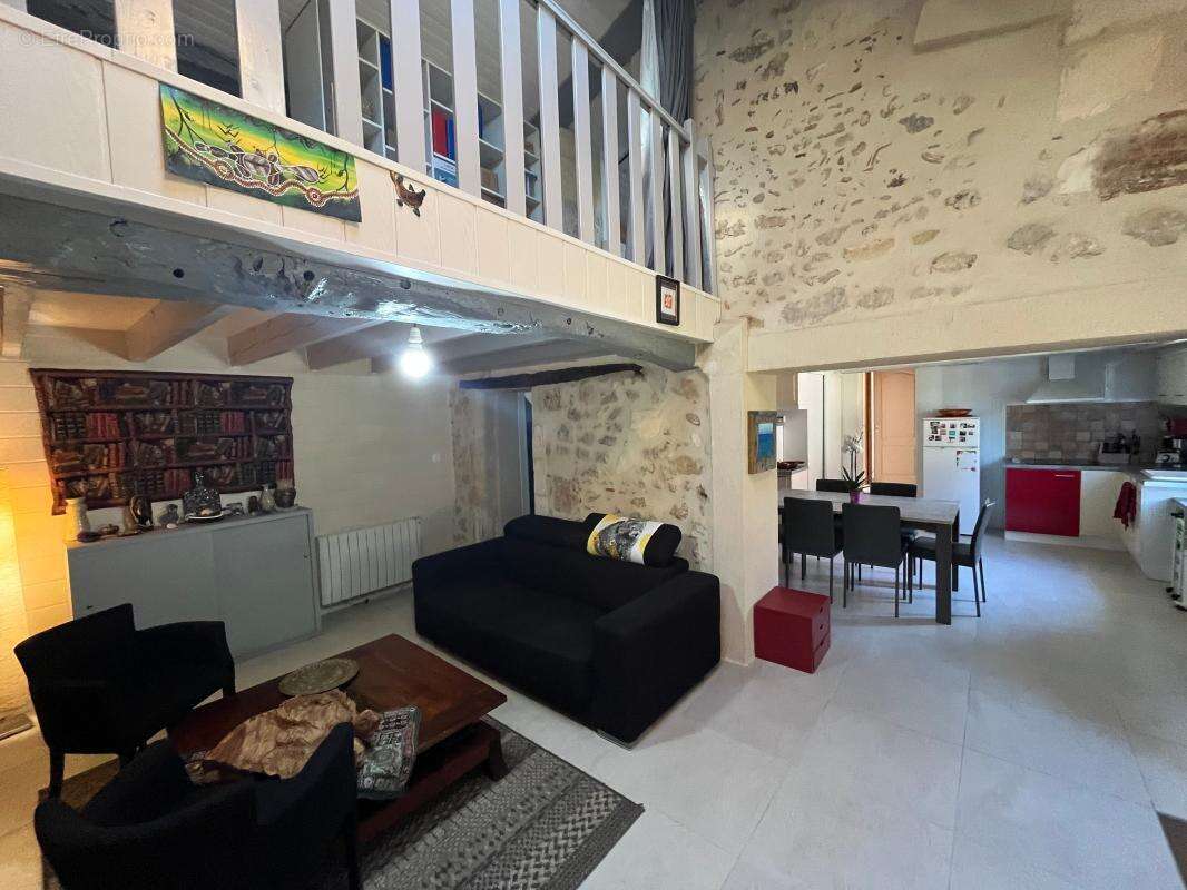 Maison à IZON